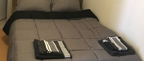 1 chambre, accĂšs Internet, draps fournis