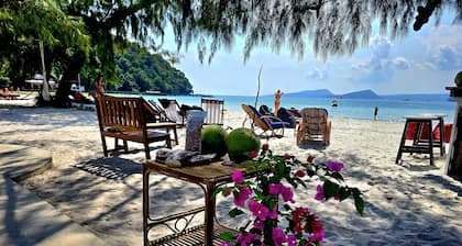 WHITE BEACH RESORT LONGSET