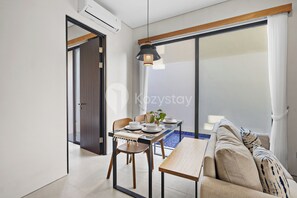 Villa, 3 Schlafzimmer, Blick auf die Anlage | Esszimmer