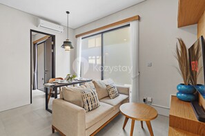 Villa, 3 Bedrooms, Resort View | Living area