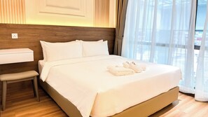 Standard-huone, 1 keskisuuri parisänky, tupakointi kielletty | Tallelokero huoneessa, ilmainen Wi-Fi