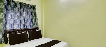 Hotel Crpf V7 Service Apartment