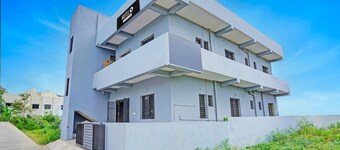 Hotel Crpf V7 Service Apartment