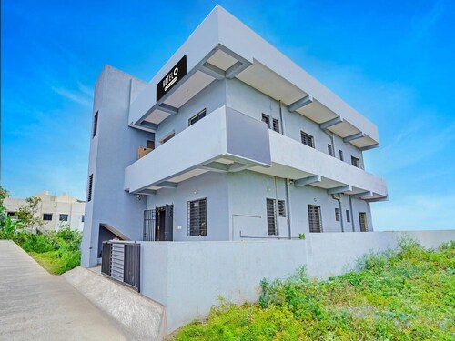 Hotel Crpf V7 Service Apartment