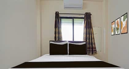 Hotel Crpf V7 Service Apartment