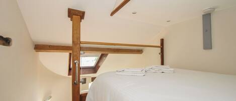 1 chambre, décoration personnalisée, ameublement personnalisé