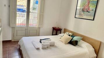 2 bedrooms, iron/ironing board, travel crib, free WiFi