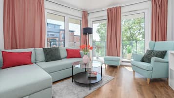 Een televisie en een kantoor