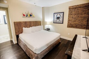 3 bedrooms, internet, bed sheets