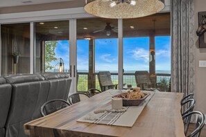 Dining - Western Ridge Lookout at Blue Ridge Mountain Club - community amenities with seasonal pool (Boone)