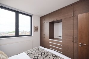 Free WiFi - The Harlesden Outlook (London)