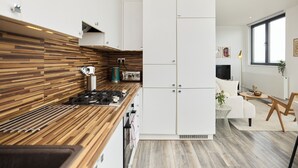 Apartment, Balcony | Private kitchen - The Harlesden Outlook (London)