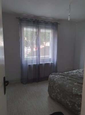 2 bedrooms