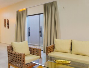 Chalet | Living area