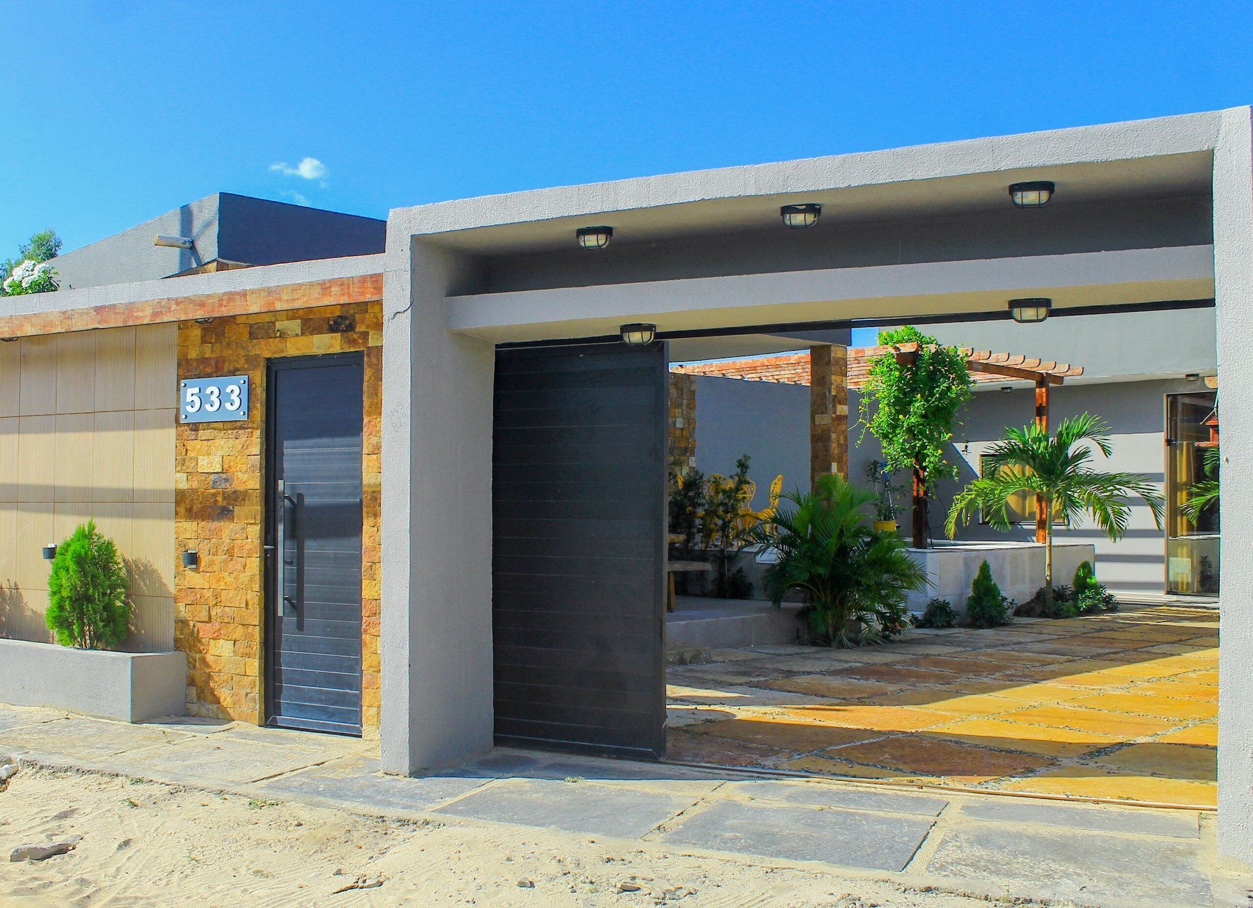 Chalet | Exterior detail