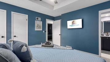 4 slaapkamers, een strijkplank/strijkijzer, reisbedje, wifi