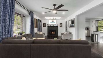 Una televisión, videojuegos