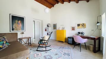 Cortinas blackout y sistema de insonorización