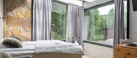 Standard Studio, Lake View, Beachfront | Living area