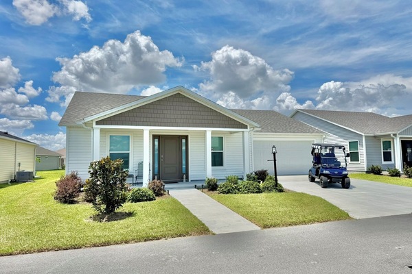 Tropic Tides Cottage with Golf Cart