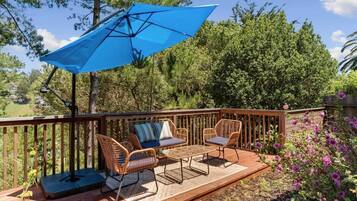 House (4 Bedrooms) | Sundeck