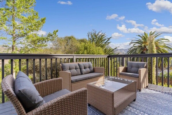 House (4 Bedrooms) | Terrace/patio