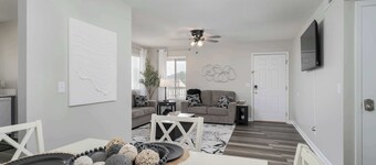 Grand Lakes Condo – Renovated 2BR/1.5BA Condo | Near UA