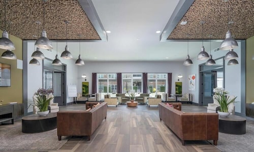 High Cotton – 3BR/3BA Condo Near UA w/ Pool & Gym