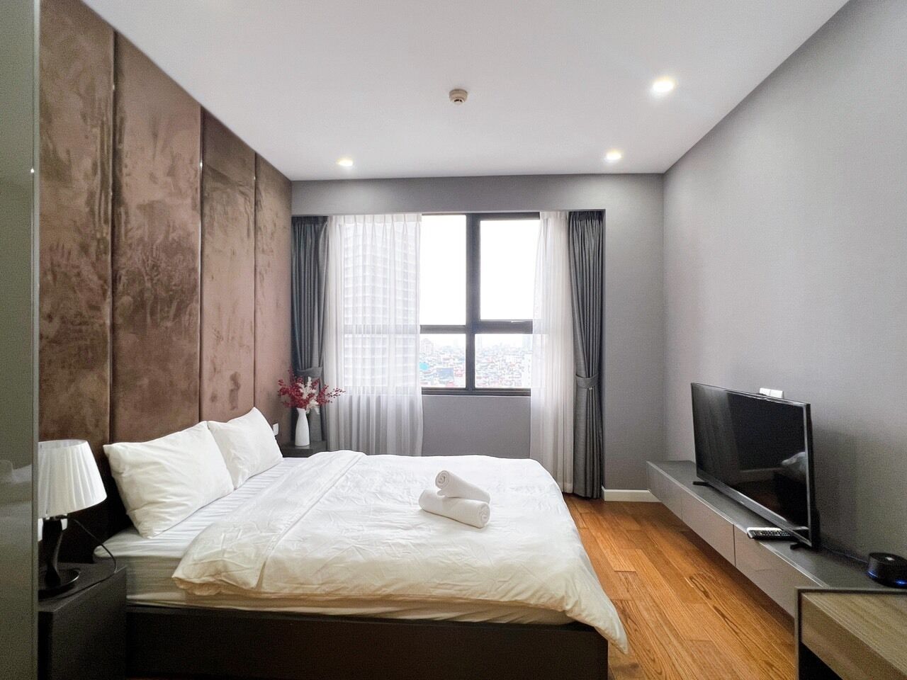 In-room safe, desk, laptop workspace, iron/ironing board