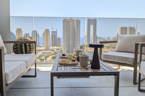 Dining - EAGLE TOWER dream apartment (Benidorm)