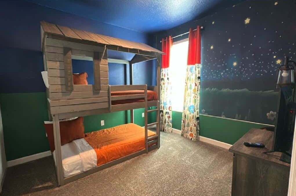 6 chambres, fer et planche à repasser, Wi-Fi, draps fournis