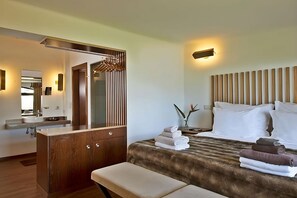 1 slaapkamer, een strijkplank/strijkijzer, gratis wifi, beddengoed