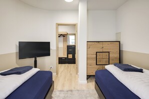 Loft Apartment | In-room safe, iron/ironing board, free WiFi