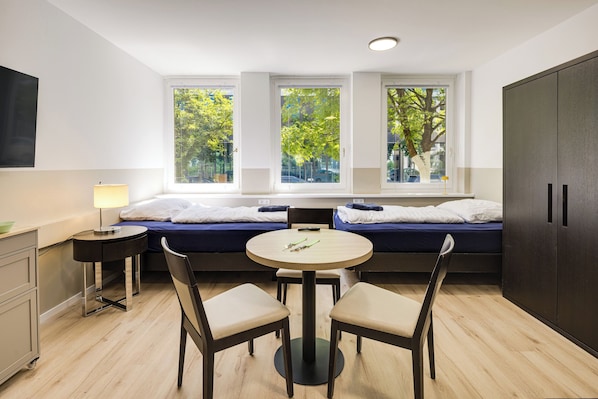 In-room safe, iron/ironing board, free WiFi - Westpark Living (Munich)