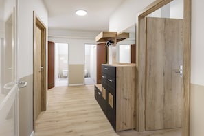 Loft Apartment | In-room safe, iron/ironing board, free WiFi - Westpark Living (Munich)