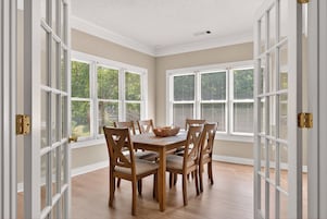 Resort Suite | In-room dining