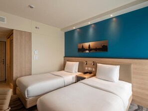 2 soverom, skrivebord, strykejern/-brett og wi-fi (inkludert)