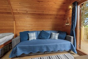 TV, offices - Lakeside Haven - Fishing+Heated Pool 500yrds away (Cheriton Bishop)