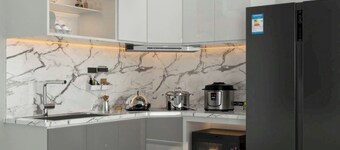 Oanh Luxury Hong Linh