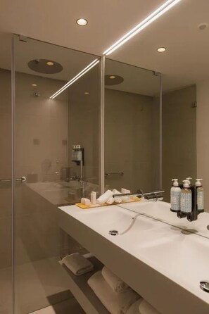 مجففات شعر، مناشف