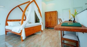 Double Room, Balcony, Lake View | Free WiFi, wheelchair access