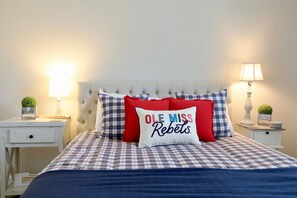 2 bedrooms, iron/ironing board, free WiFi, bed sheets