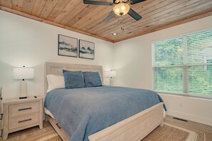 2 chambres, fer et planche à repasser, Wi-Fi gratuit, draps fournis