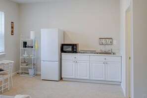 Interior - Comfortable Private Studio Perfect for Short or Extended Stays (Glenn Dale)