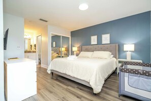 3 bedrooms, iron/ironing board, WiFi, bed sheets