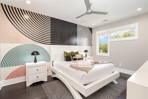 3 bedrooms, iron/ironing board, travel cot, free WiFi