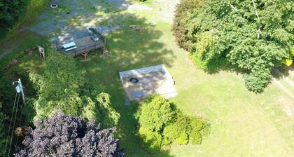 The Cove Site 3- 50 Amp, Full Hookup, Picnic Table
