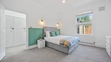 2 chambres, fer et planche Ă repasser, accĂšs Internet, draps fournis