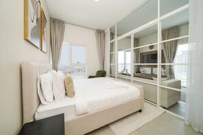 Caja de seguridad en la habitación y cortinas blackout 