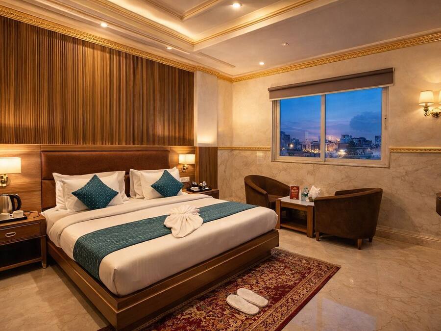 Executive Double Room, City View | Egyptian cotton sheets, premium bedding, down comforters